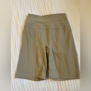 Gymshark Whitney cycling shorts - mink